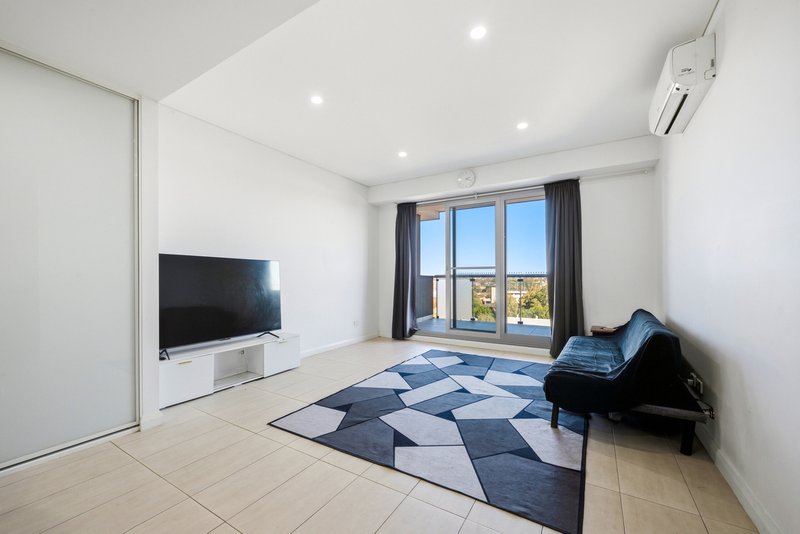 Photo - 803/18 Harrow Road, Auburn NSW 2144 - Image 3