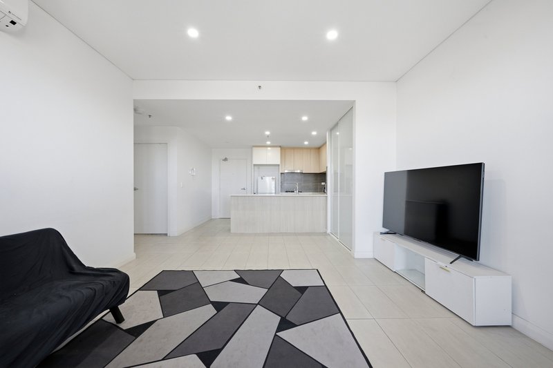 Photo - 803/18 Harrow Road, Auburn NSW 2144 - Image 7