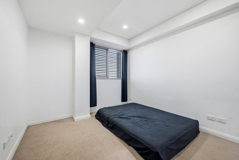 Photo - 803/18 Harrow Road, Auburn NSW 2144 - Image 9