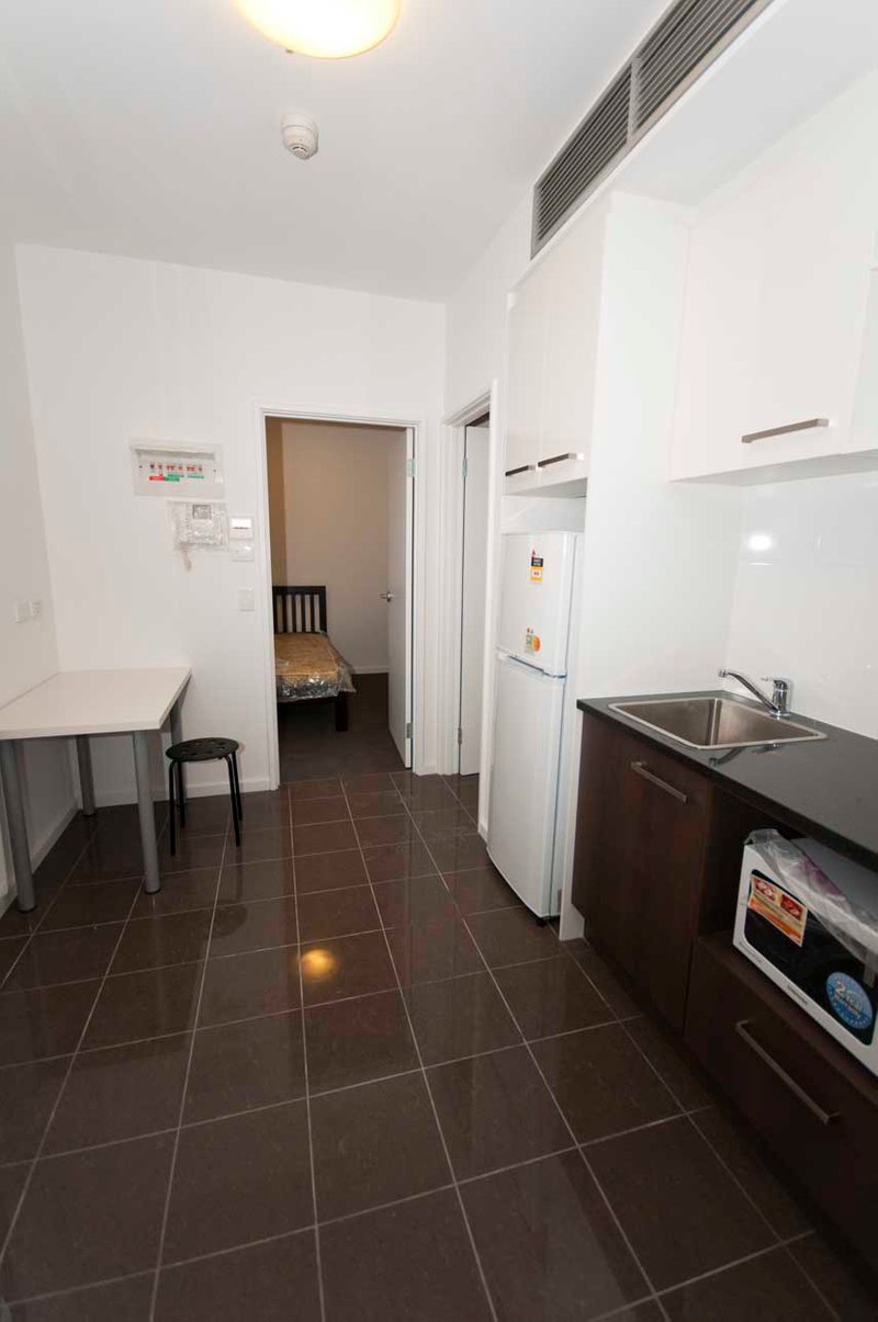 Photo - 803/235-237 Pirie Street, Adelaide SA 5000 - Image 3
