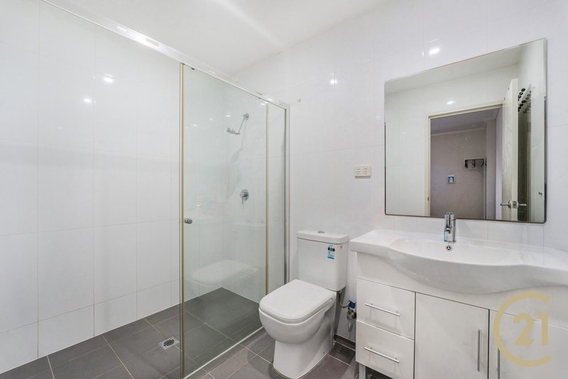 Photo - 803/3 George Street, Warwick Farm NSW 2170 - Image 9