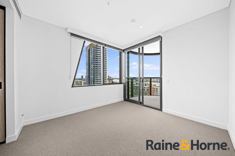 Photo - 803/36 Walker Street, Rhodes NSW 2138 - Image 5