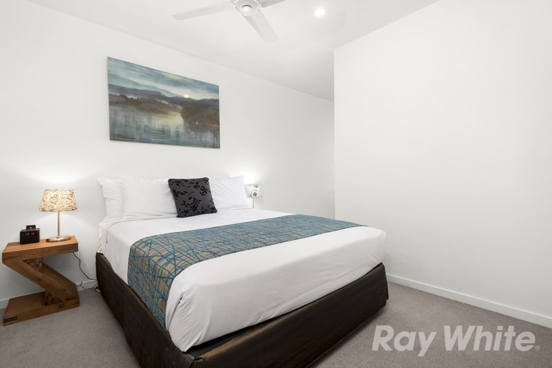 Photo - 803/39 Kingsway , Glen Waverley VIC 3150 - Image 5