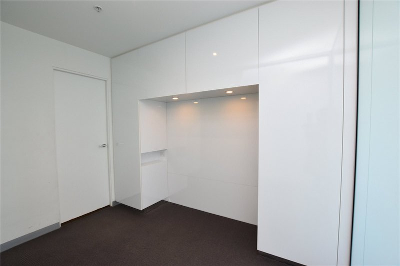 Photo - 803/53 Batman Street, West Melbourne VIC 3003 - Image 5