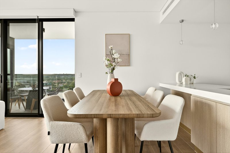 Photo - 803/8 Shirley Street, Carlingford NSW 2118 - Image 6