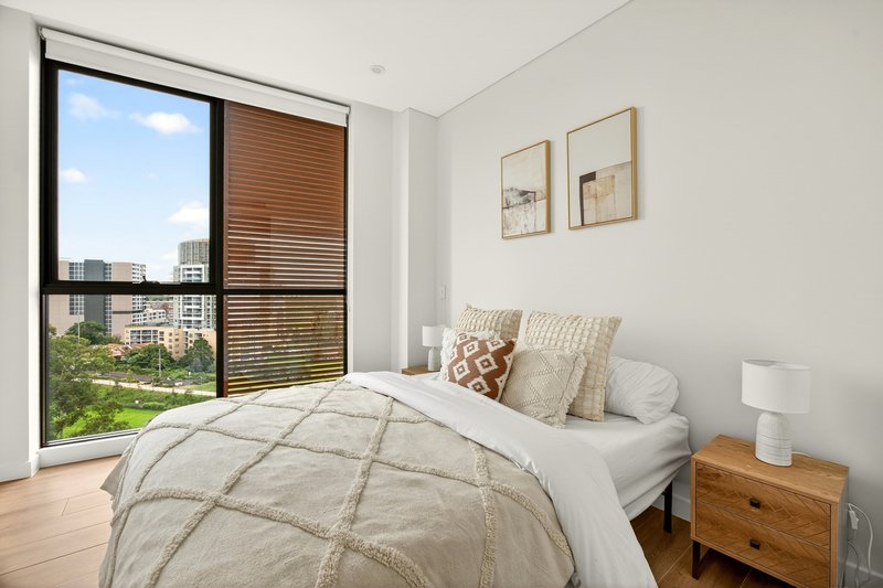 Photo - 803/8 Shirley Street, Carlingford NSW 2118 - Image 13