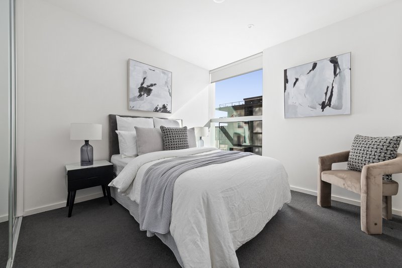 Photo - 803e/888 Collins Street, Docklands VIC 3008 - Image 5