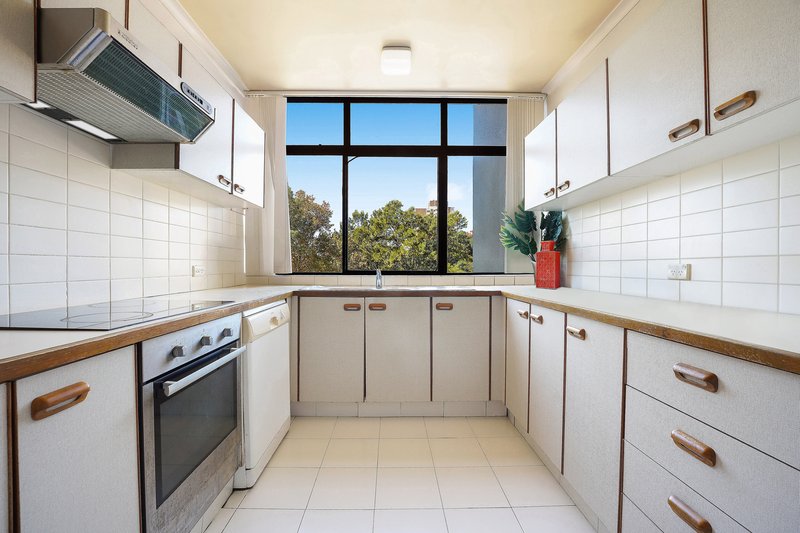 Photo - 804/180 Ocean Street, Edgecliff NSW 2027 - Image 4
