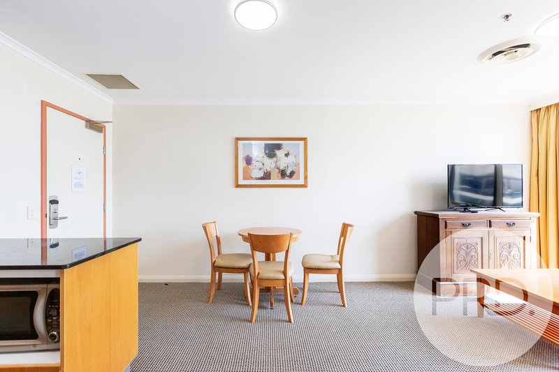 Photo - 804/2 Akuna Street, City ACT 2601 - Image 3