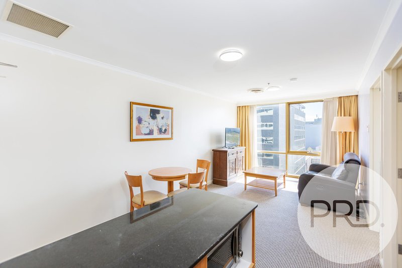 Photo - 804/2 Akuna Street, City ACT 2601 - Image 5