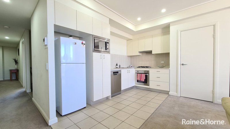 Photo - 804/2 Stromboli Strait , Wentworth Point NSW 2127 - Image 2