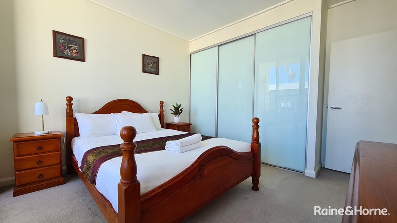 Photo - 804/2 Stromboli Strait , Wentworth Point NSW 2127 - Image 4