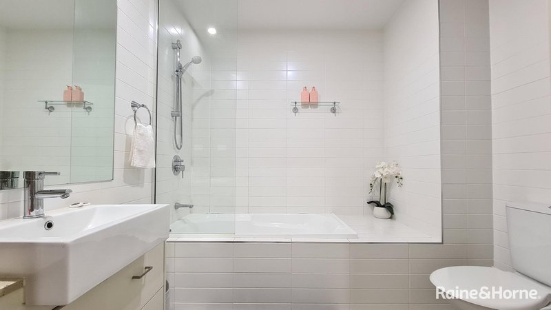 Photo - 804/2 Stromboli Strait , Wentworth Point NSW 2127 - Image 5