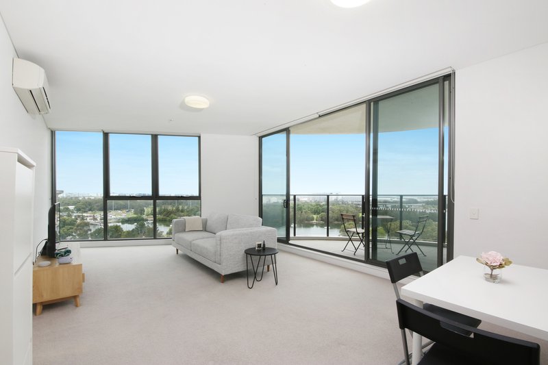 Photo - 804/20 Brodie Spark Drive, Wolli Creek NSW 2205 - Image 3