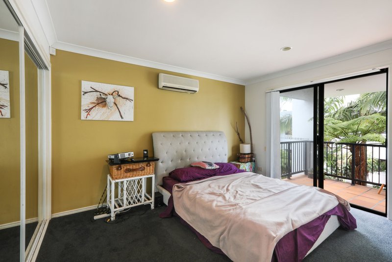 Photo - 804/2214 Gold Coast Highway, Mermaid Waters QLD 4218 - Image 7