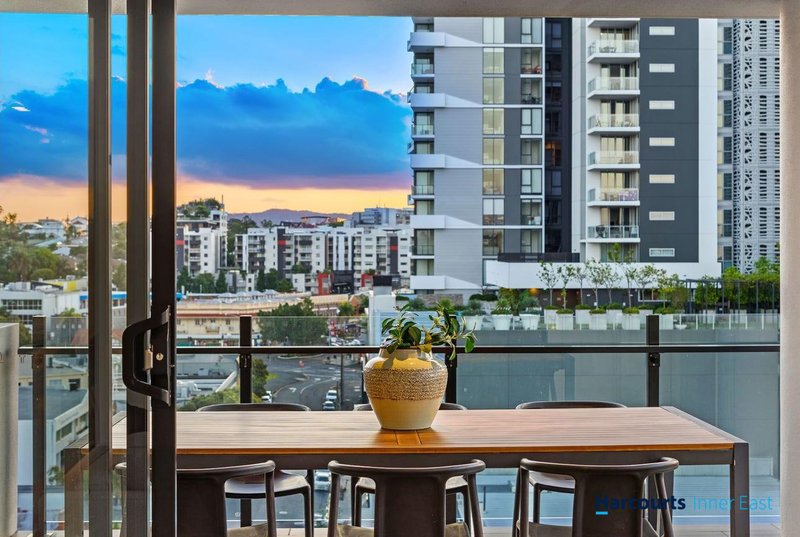 Photo - 804/45 Wellington Road, East Brisbane QLD 4169 - Image 8