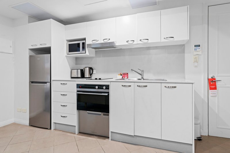 Photo - 804/82 King William Street, Adelaide SA 5000 - Image 2