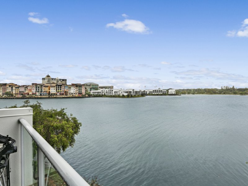 Photo - 80/5033 Emerald Island Drive, Carrara QLD 4211 - Image 15