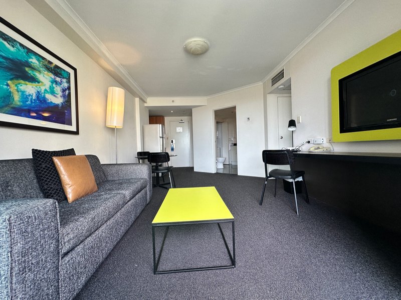 Photo - 805/1-3 Valentine Avenue, Parramatta NSW 2150 - Image 6