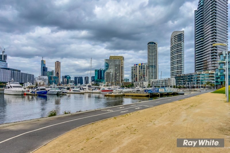 Photo - 805/1 Point Park Cres , Docklands VIC 3008 - Image 4