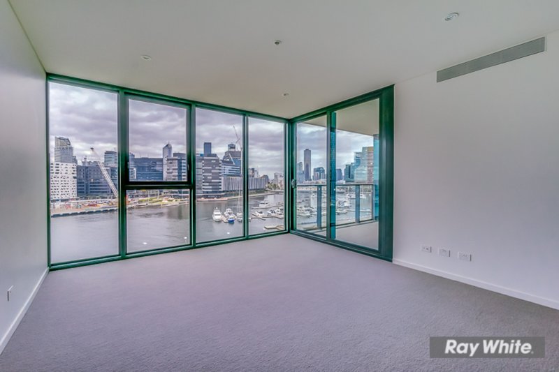 Photo - 805/1 Point Park Cres , Docklands VIC 3008 - Image 11