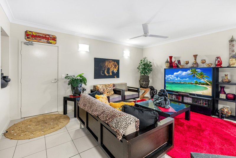 Photo - 805/12-21 Gregory Street, Westcourt QLD 4870 - Image 7