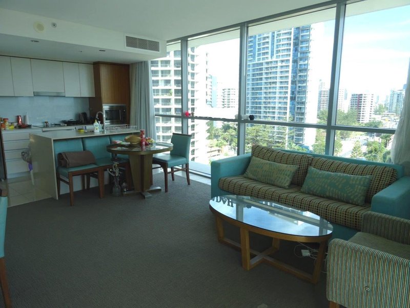 Photo - 805/3018 Surfers Paradise Boulevard, Surfers Paradise QLD 4217 - Image 5