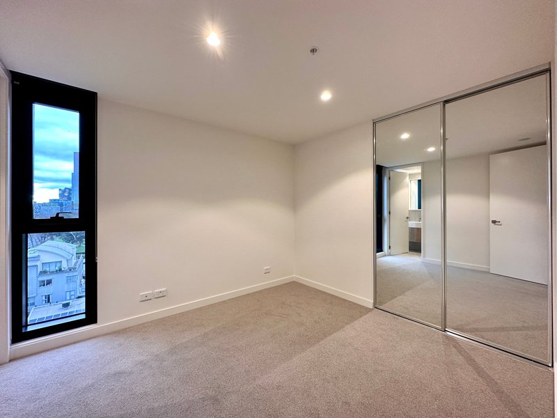 Photo - 805/45 Dudley Street, West Melbourne VIC 3003 - Image 10