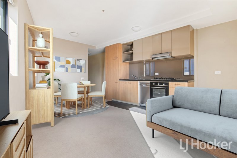 Photo - 805/463 Docklands Drive, Docklands VIC 3008 - Image 1