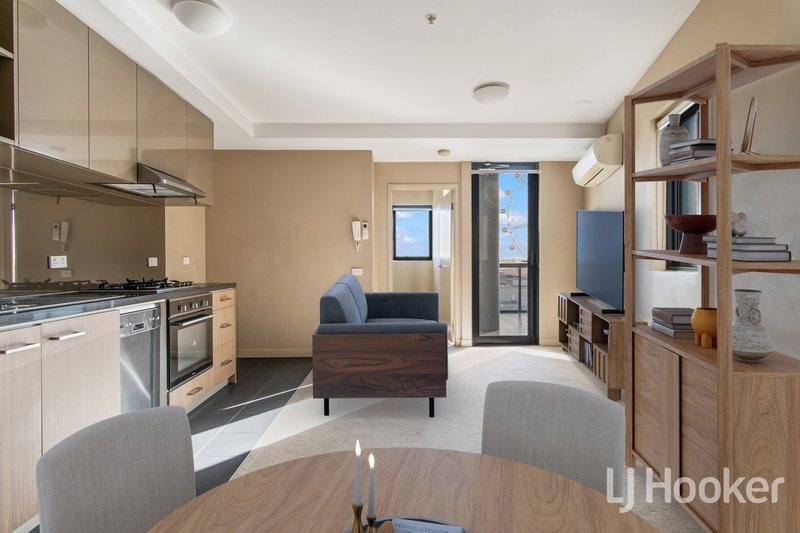 Photo - 805/463 Docklands Drive, Docklands VIC 3008 - Image 4