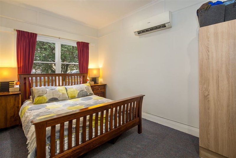 Photo - 806 Doveton Street North, Soldiers Hill VIC 3350 - Image 7