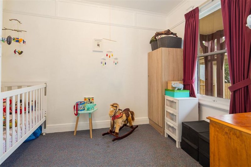 Photo - 806 Doveton Street North, Soldiers Hill VIC 3350 - Image 10