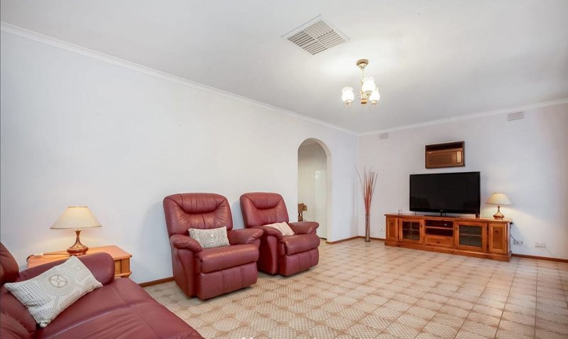 Photo - 806 High Street, Epping VIC 3076 - Image 4