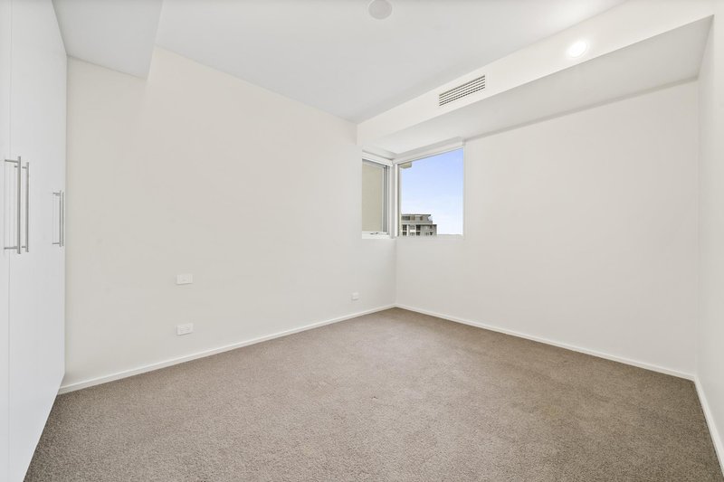 Photo - 806/102 Swain Street, Gungahlin ACT 2912 - Image 12