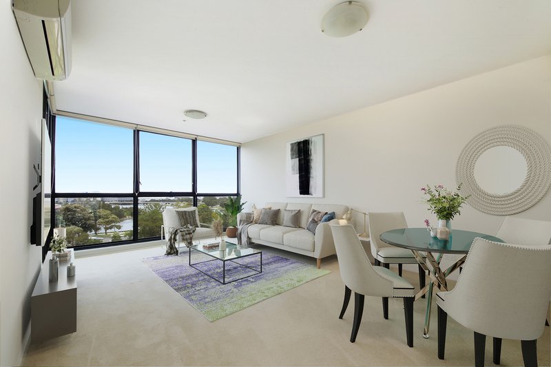 Photo - 806/12 Brodie Spark Drive, Wolli Creek NSW 2205 - Image 2