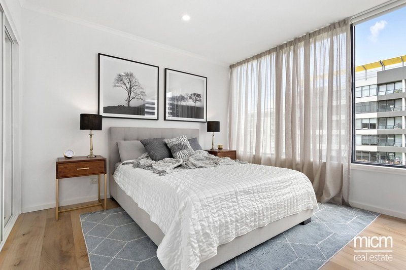 Photo - 806/148 Wells Street, South Melbourne VIC 3205 - Image 6