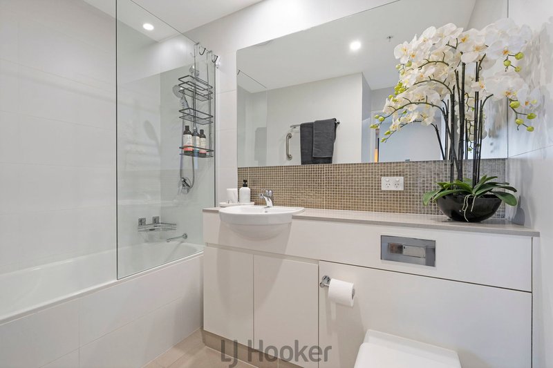 Photo - 806/23 Ravenshaw Street, Newcastle West NSW 2302 - Image 8