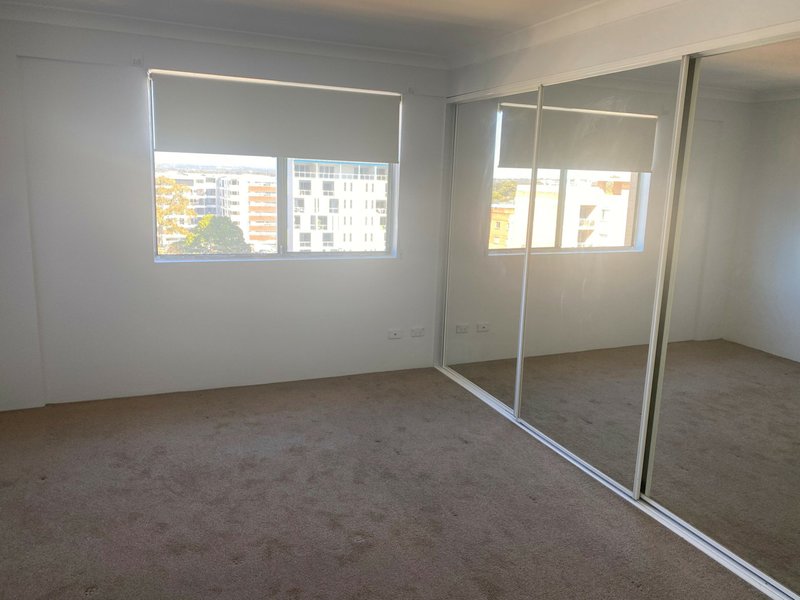 Photo - 806/55 Raymond Street, Bankstown NSW 2200 - Image 5