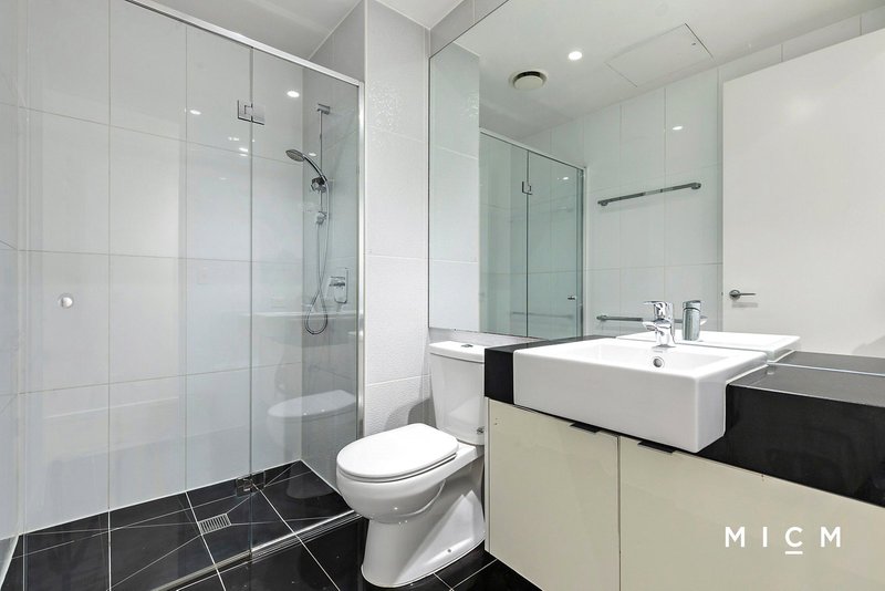 Photo - 807/151 City Road, Southbank VIC 3006 - Image 7