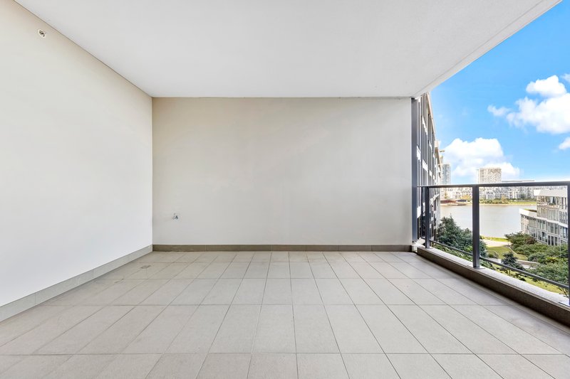 Photo - 807/18 Footbridge Boulevard, Wentworth Point NSW 2127 - Image 3
