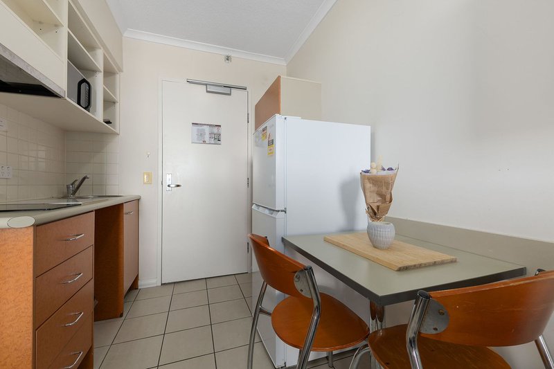 Photo - 807/188 Shafston Avenue, Kangaroo Point QLD 4169 - Image 3