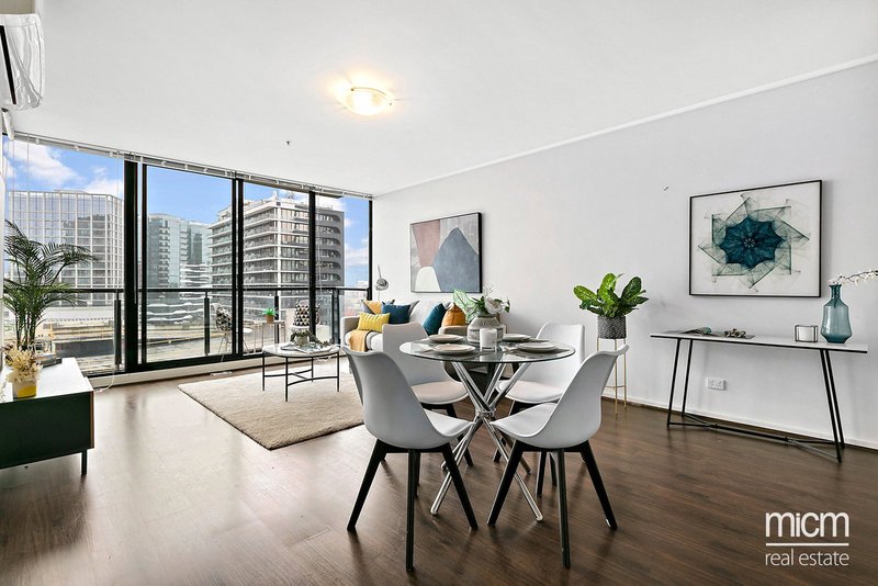 Photo - 807/28 Bank Street, South Melbourne VIC 3205 - Image 4