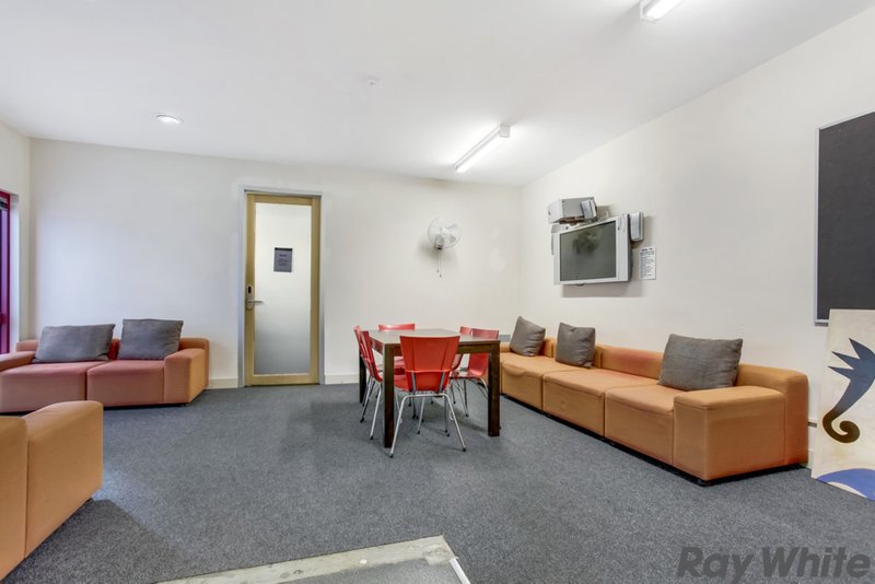 Photo - 807/528 Swanston Street, Carlton VIC 3053 - Image 6