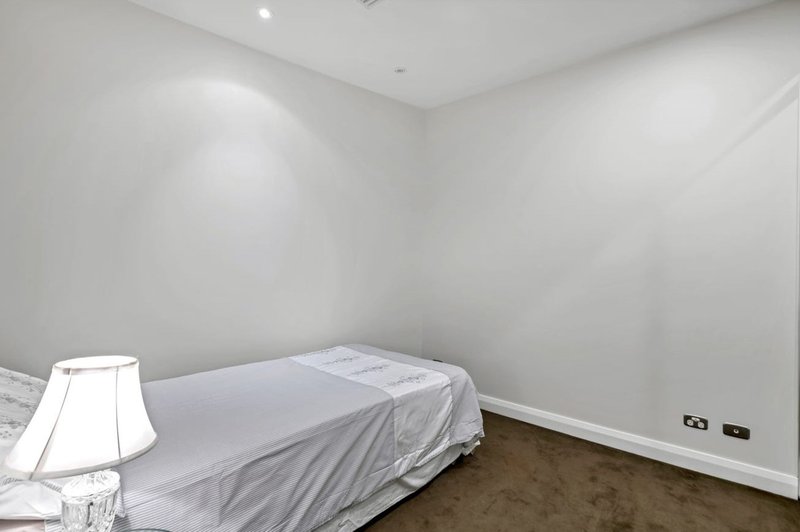 Photo - 807/55-61 Hindmarsh Square, Adelaide SA 5000 - Image 14