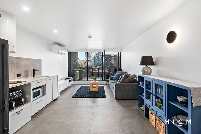 Photo - 808/200 Spencer Street, Melbourne VIC 3000 - Image 2