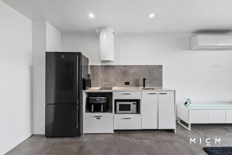 Photo - 808/200 Spencer Street, Melbourne VIC 3000 - Image 4
