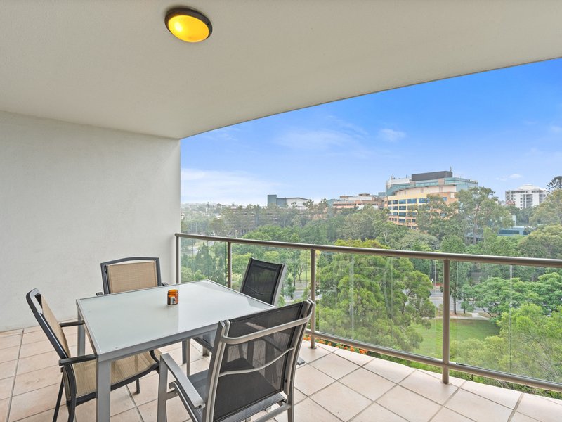 Photo - 808/21 Patrick Lane, Toowong QLD 4066 - Image 8