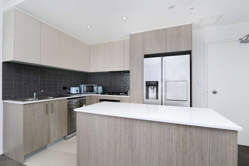 Photo - 808/420 Macquarie Street, Liverpool NSW 2170 - Image 2