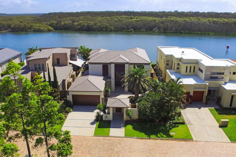 8088 Riverside Drive, Sanctuary Cove QLD 4212