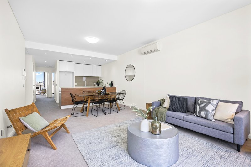 Photo - 809/22 Baywater Drive, Wentworth Point NSW 2127 - Image 5